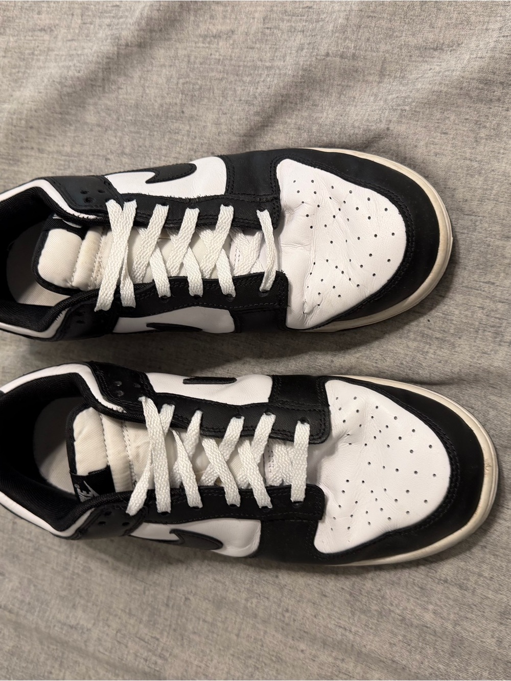 Nike Men's Black White Low-Top Sneakers